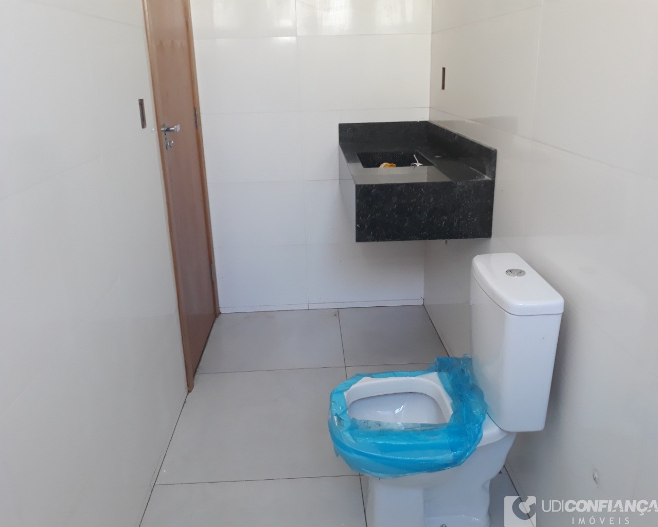 Casa à venda com 3 quartos, 100m² - Foto 16