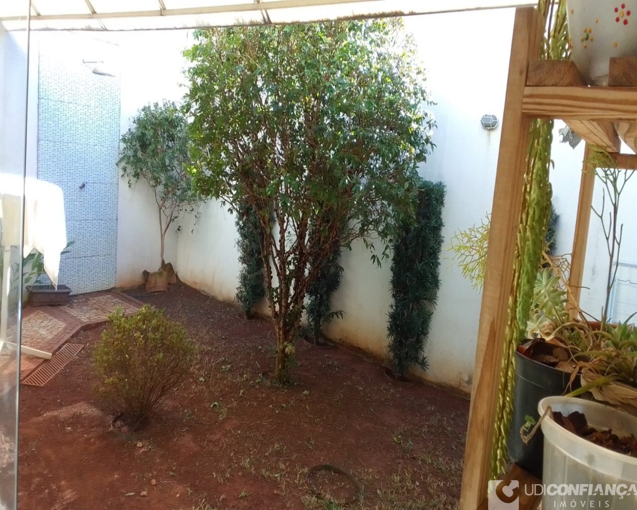 Casa à venda com 4 quartos, 200m² - Foto 13