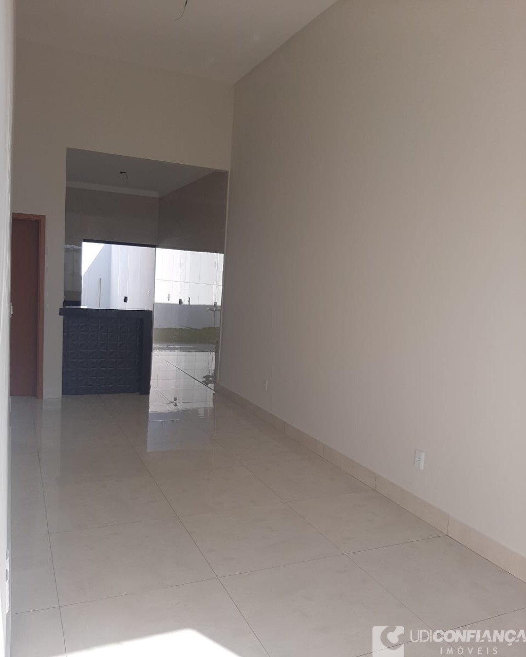 Casa à venda com 2 quartos, 60m² - Foto 10