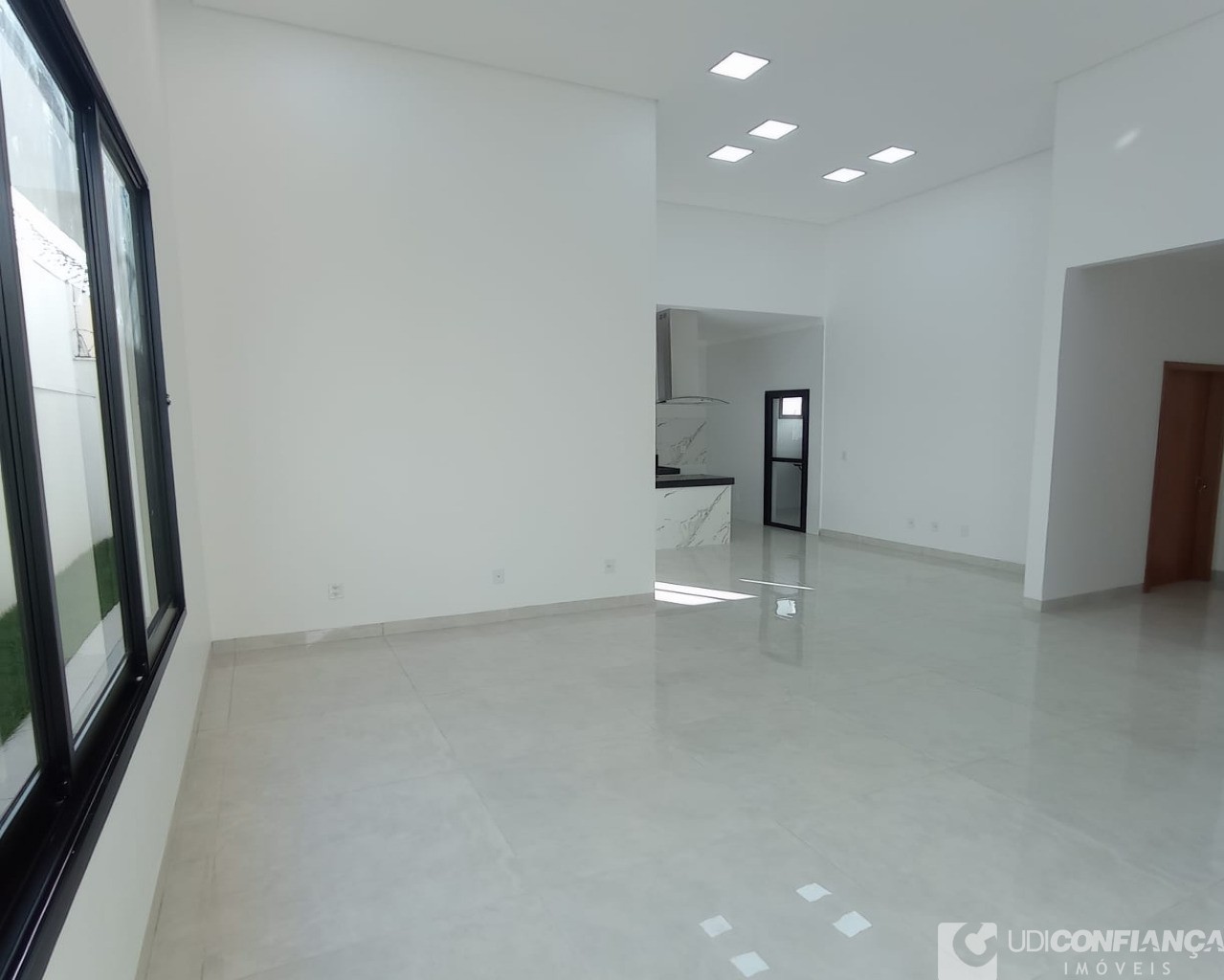 Casa à venda com 3 quartos, 162m² - Foto 8