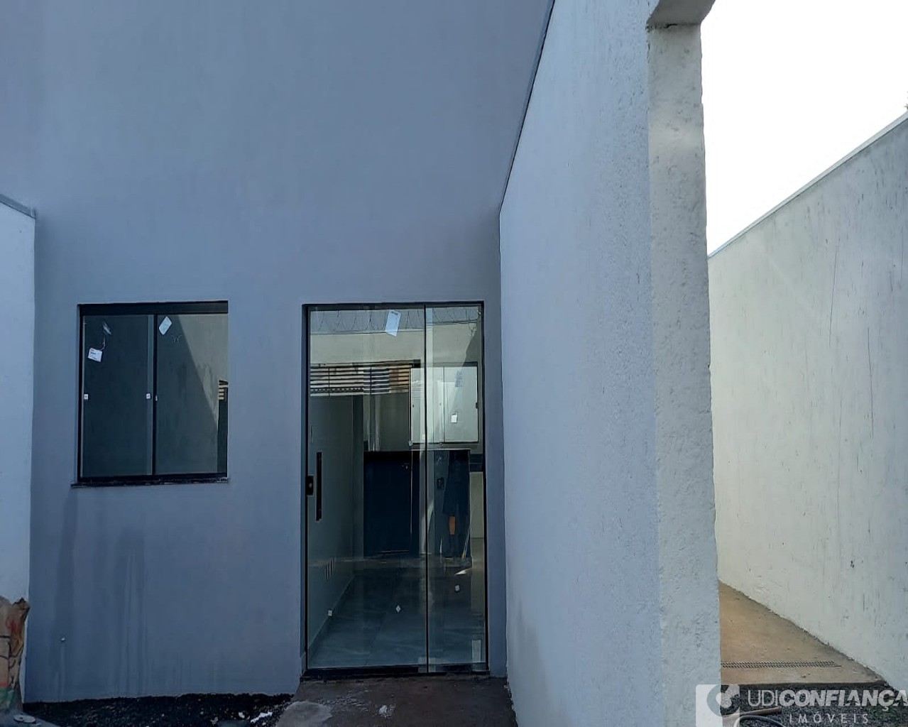 Casa à venda com 2 quartos, 50m² - Foto 3