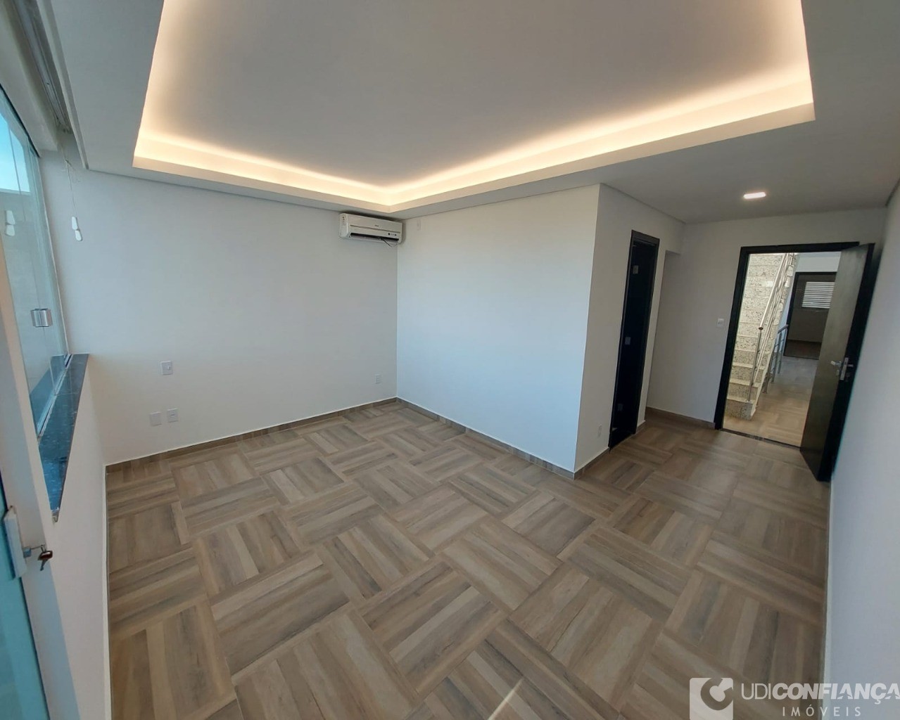 Apartamento à venda com 3 quartos, 150m² - Foto 12