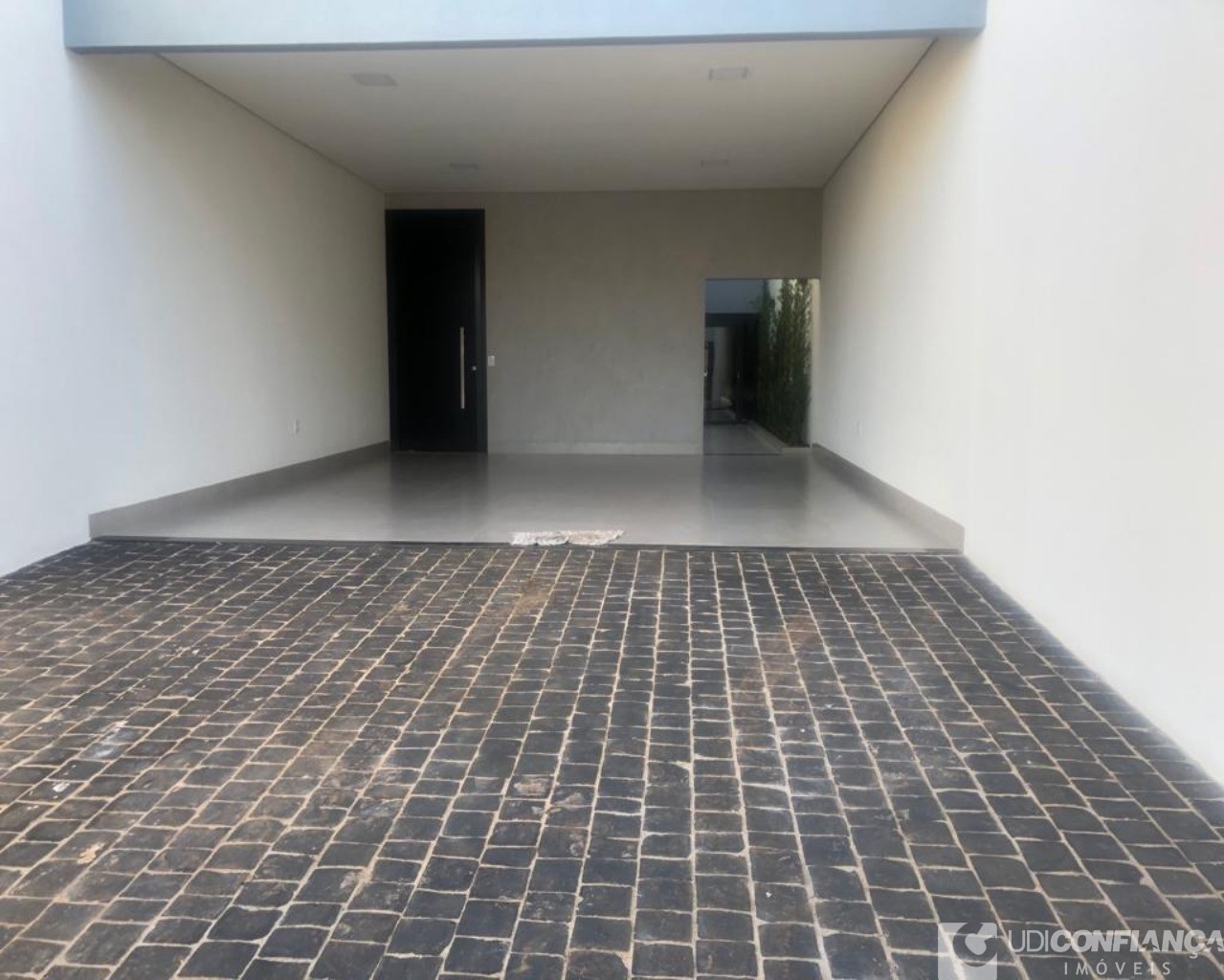 Casa à venda com 3 quartos, 247m² - Foto 3