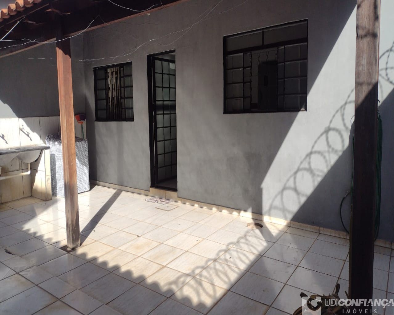 Casa à venda com 3 quartos, 200m² - Foto 7