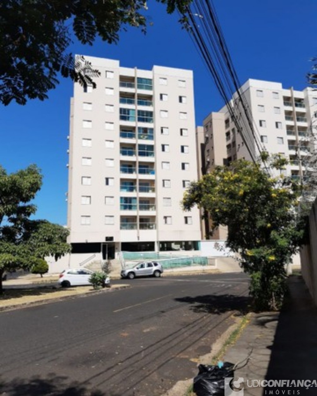 Apartamento à venda com 2 quartos, 56m² - Foto 2