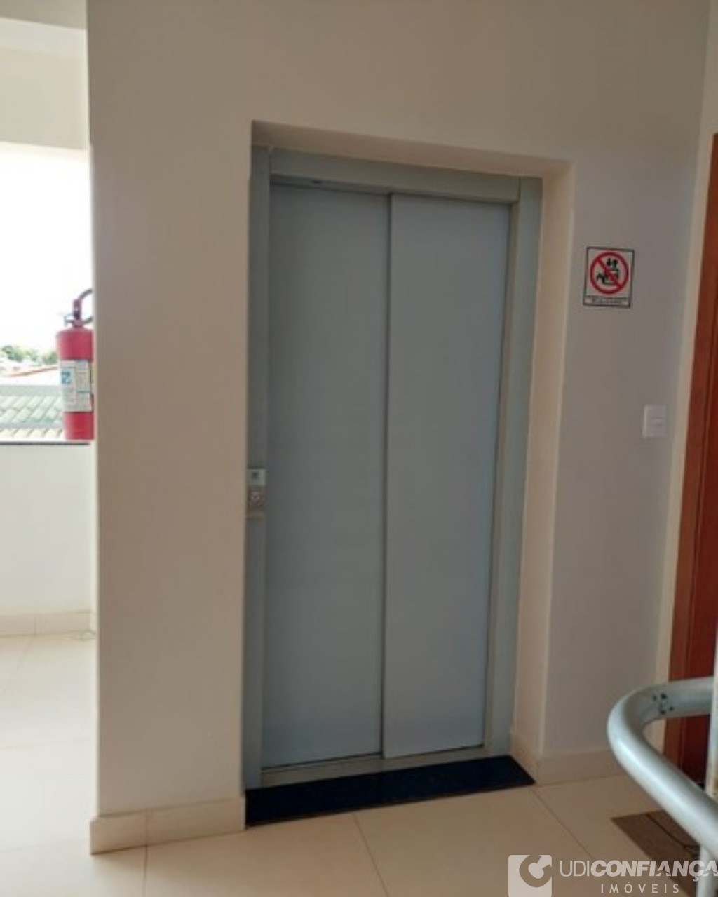 Apartamento à venda com 2 quartos, 57m² - Foto 9