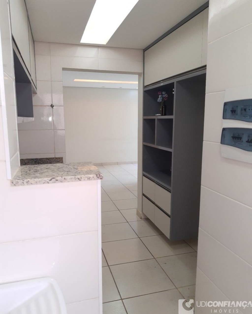 Apartamento à venda com 2 quartos, 56m² - Foto 4