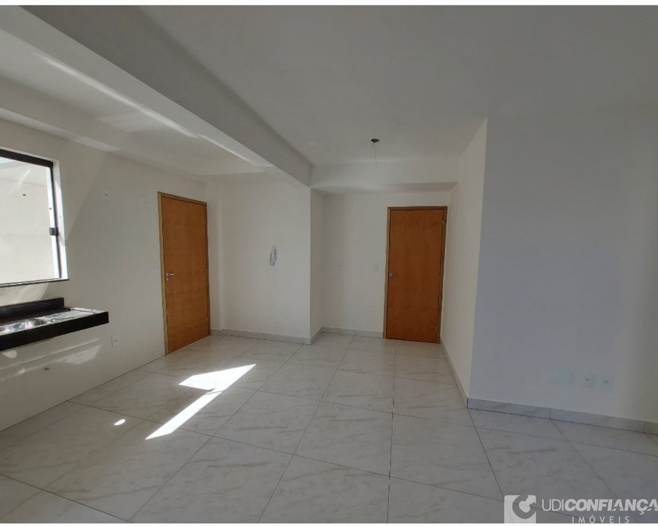 Apartamento à venda com 2 quartos, 61m² - Foto 6