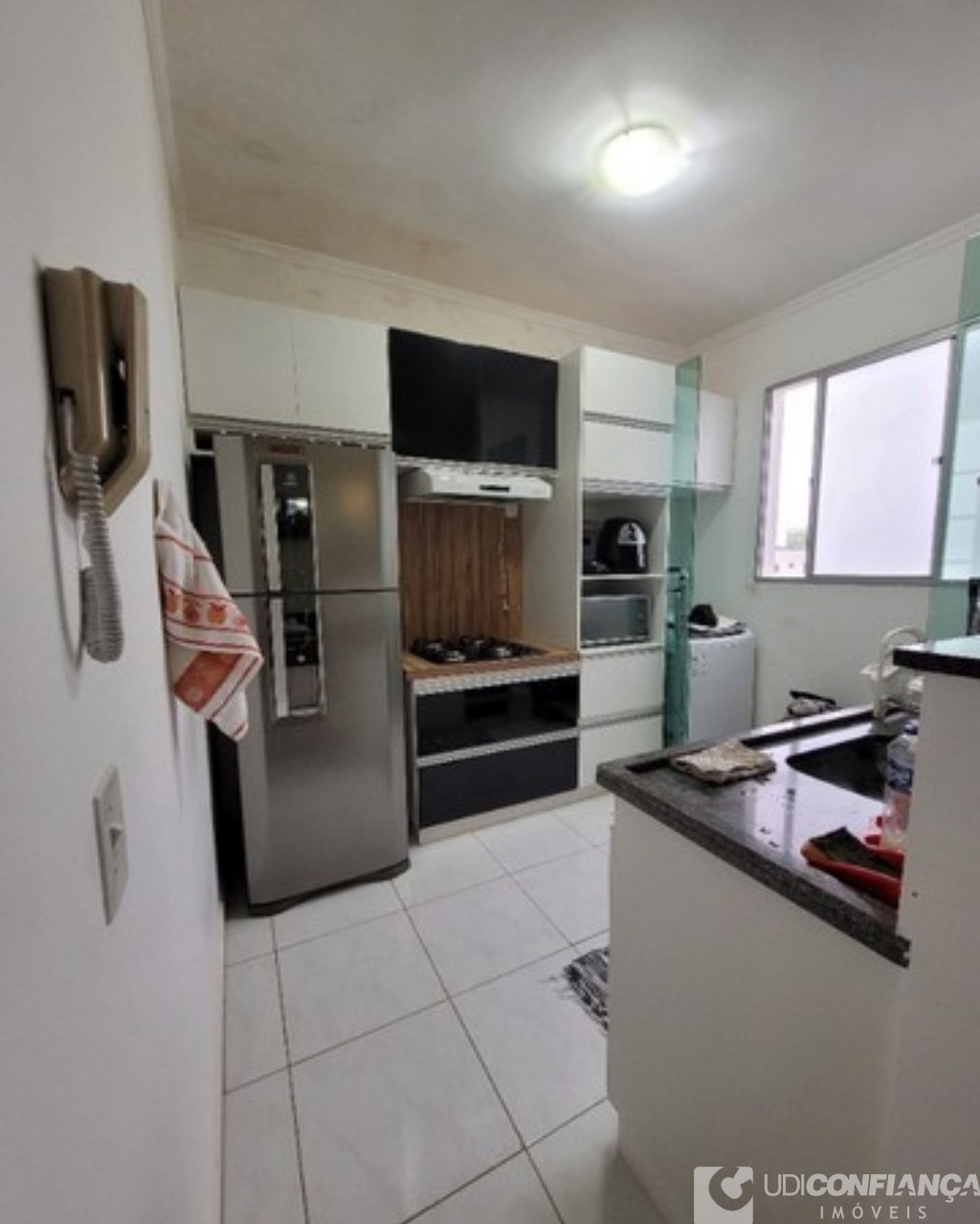 Apartamento à venda com 2 quartos, 49m² - Foto 3