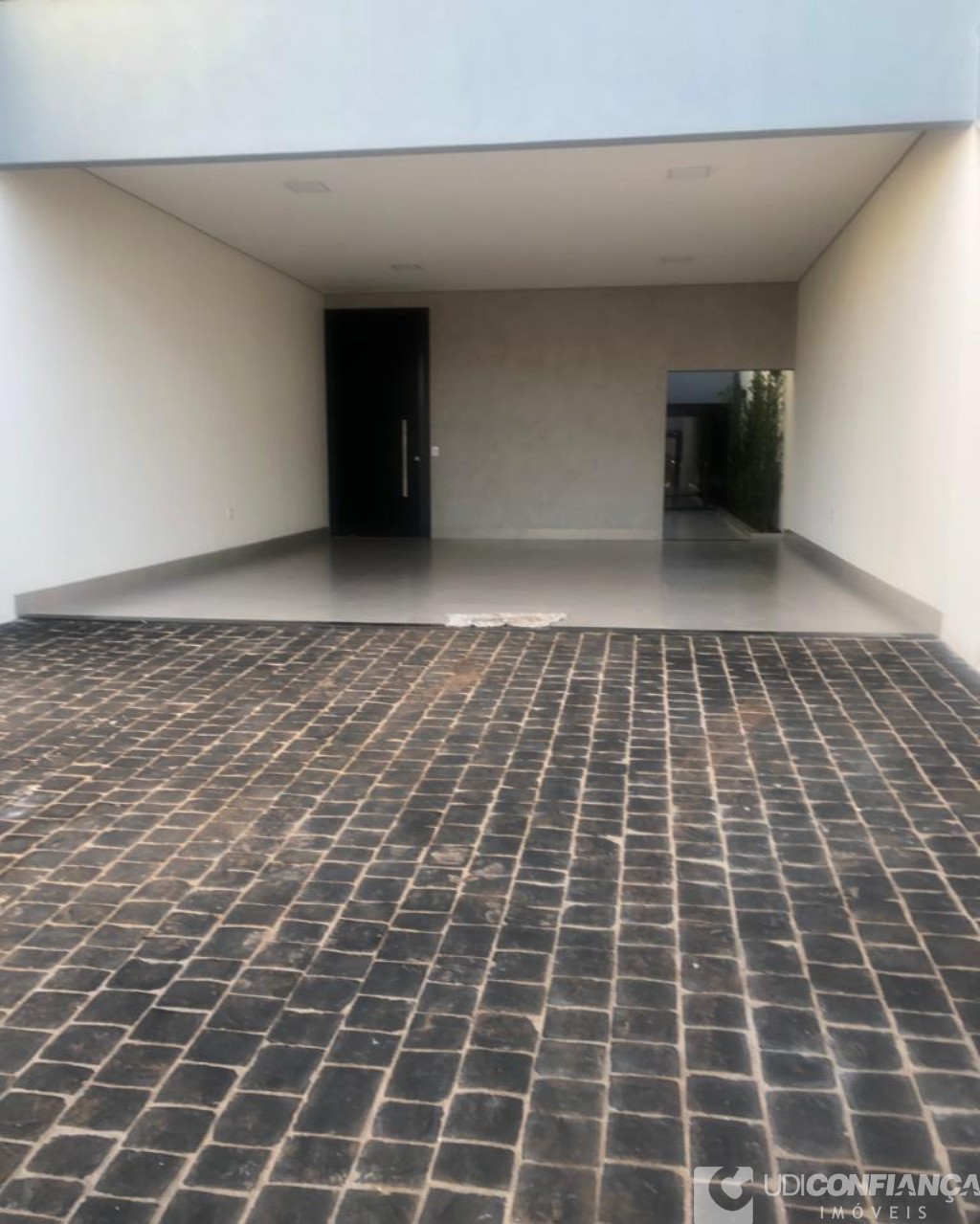 Casa à venda com 3 quartos, 247m² - Foto 4