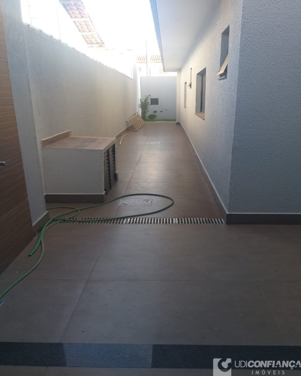 Casa à venda com 3 quartos, 200m² - Foto 11