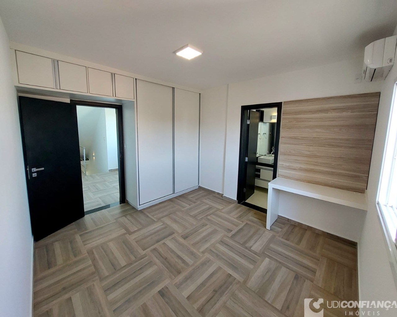 Apartamento à venda com 3 quartos, 150m² - Foto 17