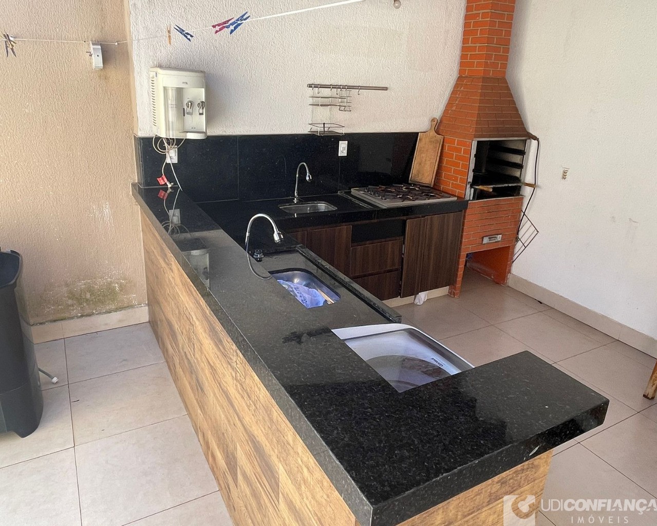 Casa à venda com 3 quartos, 180m² - Foto 19