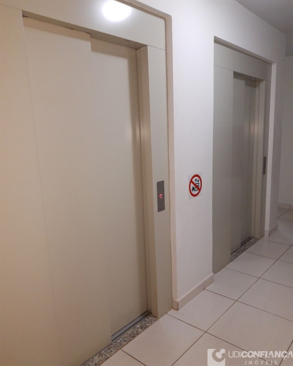 Apartamento à venda com 2 quartos, 56m² - Foto 1