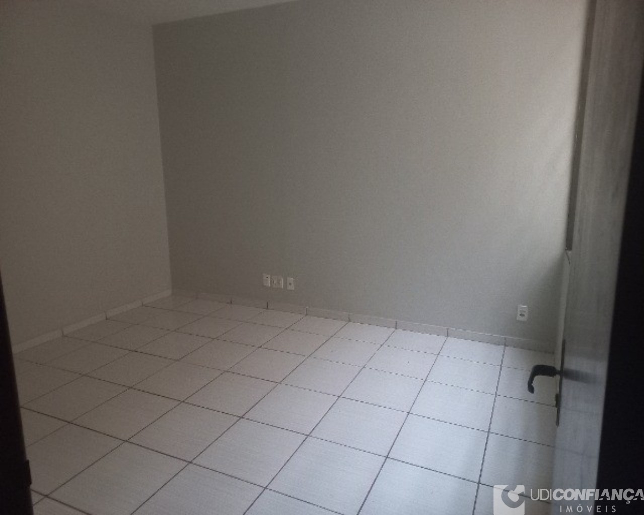 Casa à venda com 3 quartos, 200m² - Foto 8