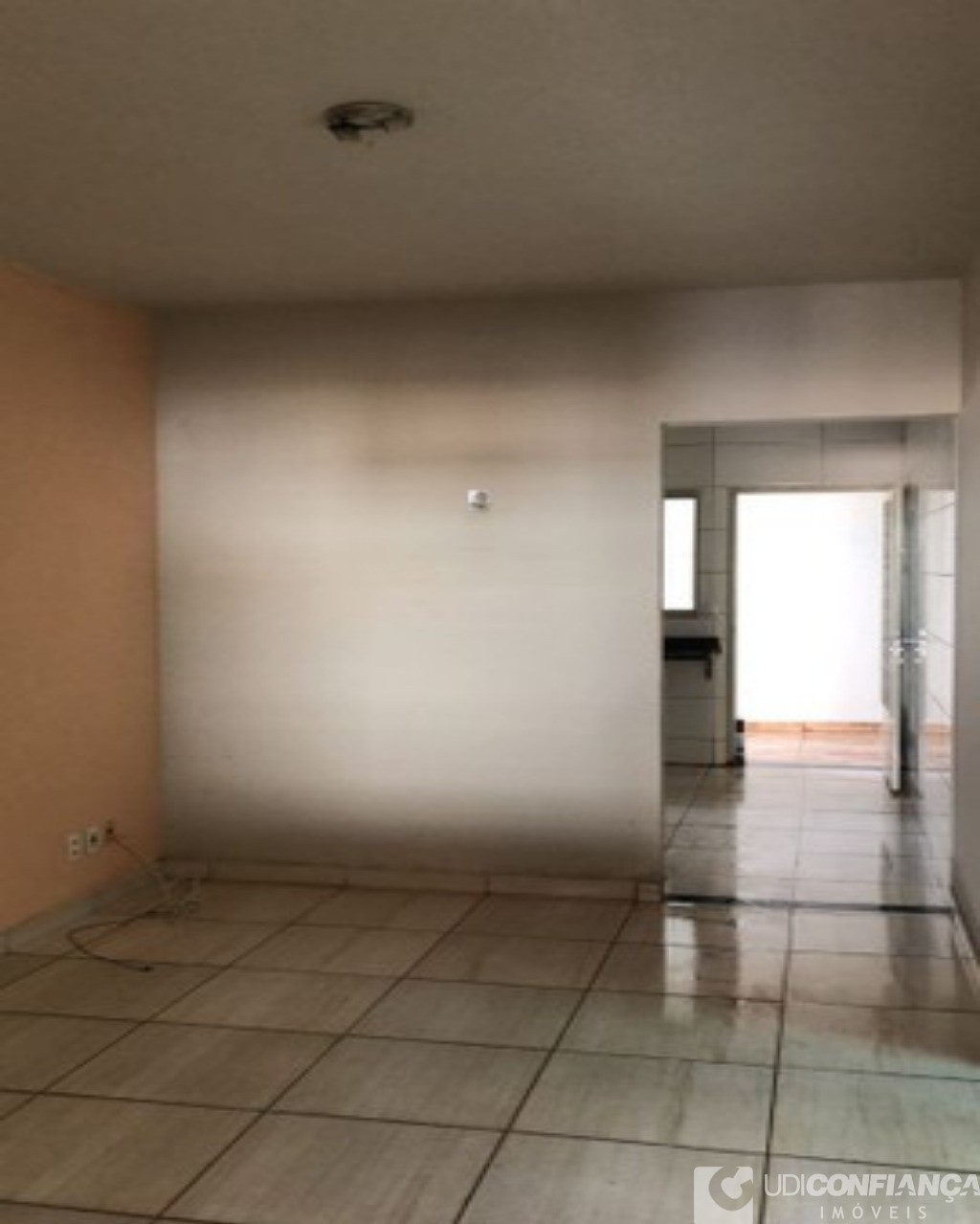 Casa à venda com 2 quartos, 101m² - Foto 2