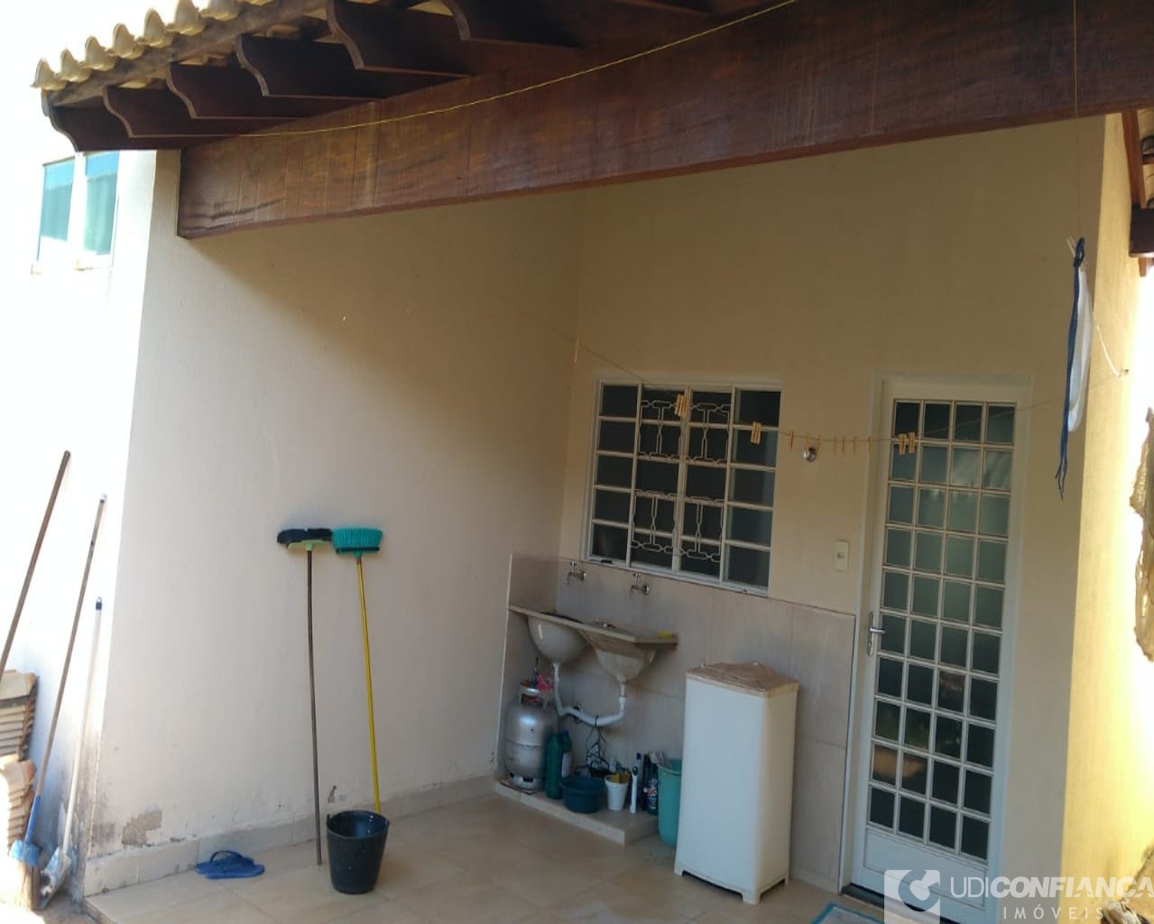 Casa à venda com 2 quartos, 146m² - Foto 13