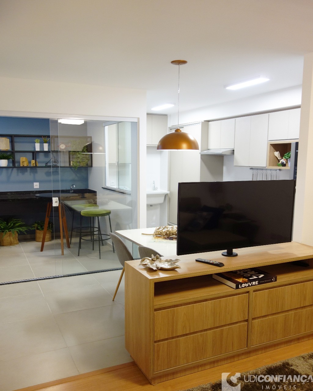 Apartamento à venda com 2 quartos, 56m² - Foto 3