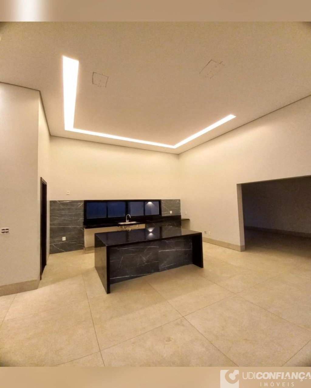 Casa à venda com 3 quartos, 203m² - Foto 8