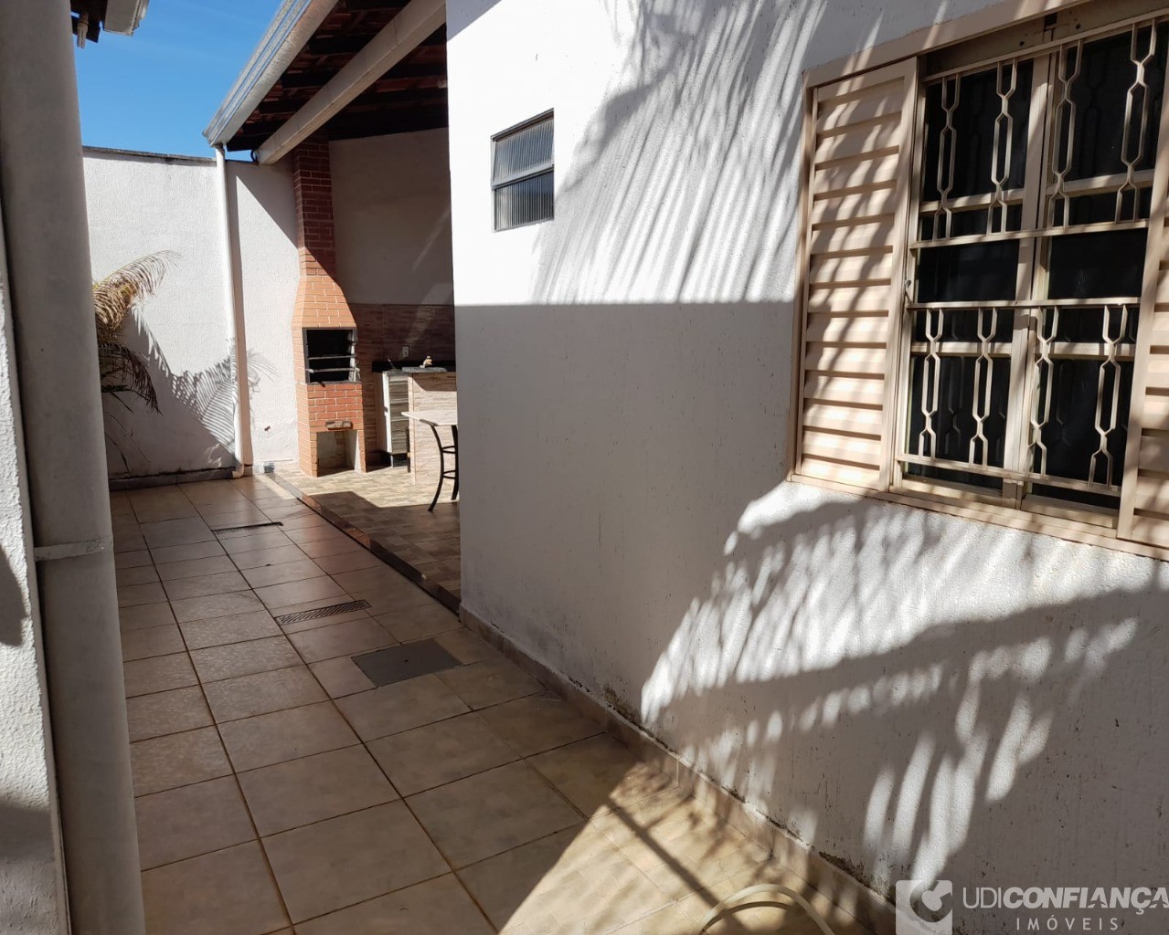 Casa à venda com 4 quartos, 197m² - Foto 14