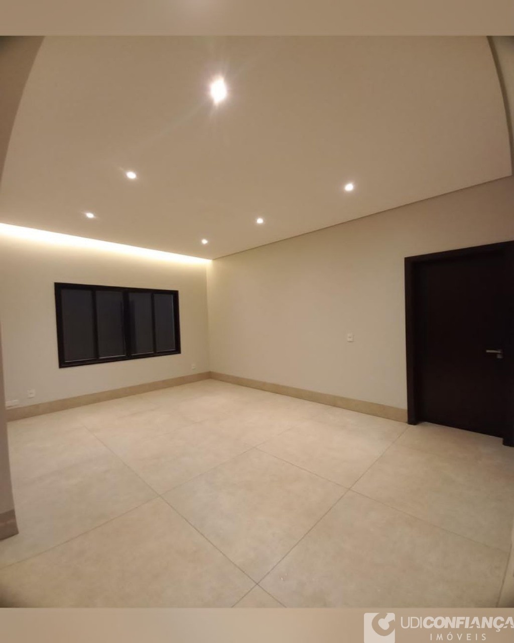 Casa à venda com 3 quartos, 203m² - Foto 9