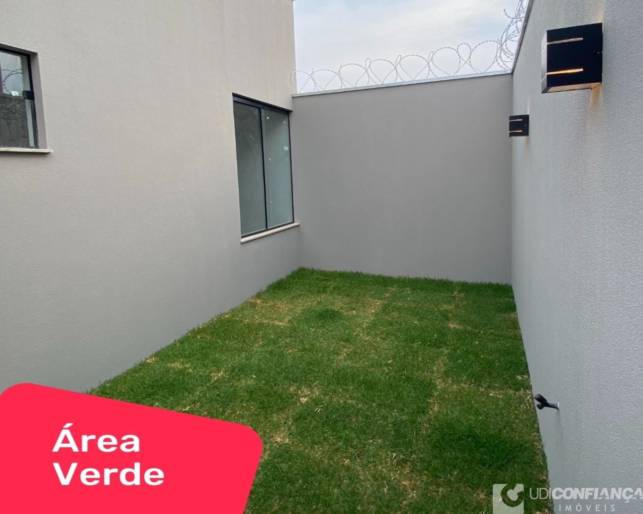 Casa à venda com 2 quartos, 67m² - Foto 15