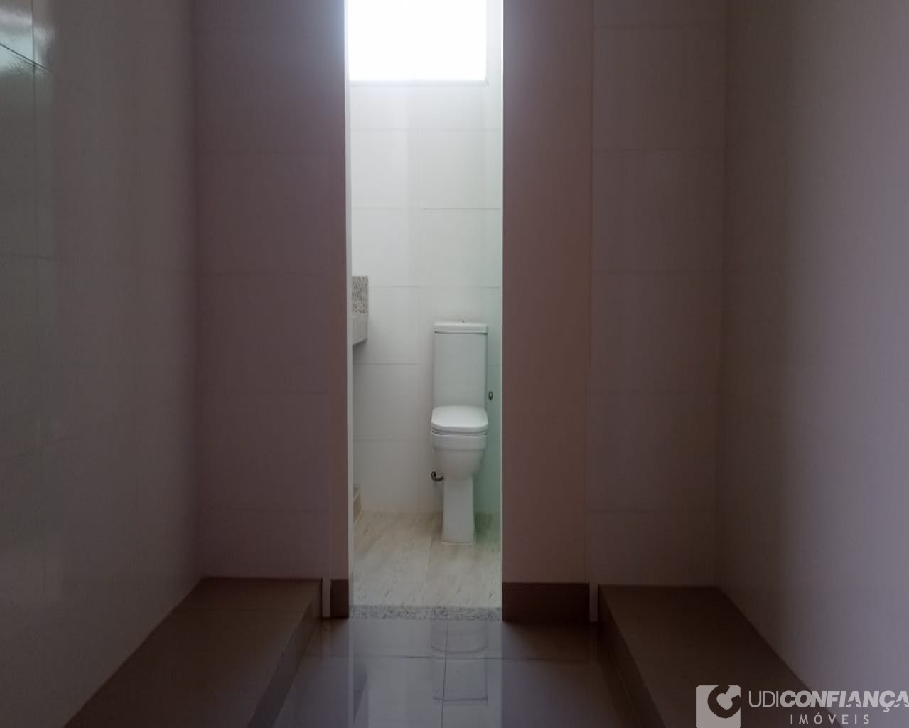 Casa à venda com 3 quartos, 180m² - Foto 7