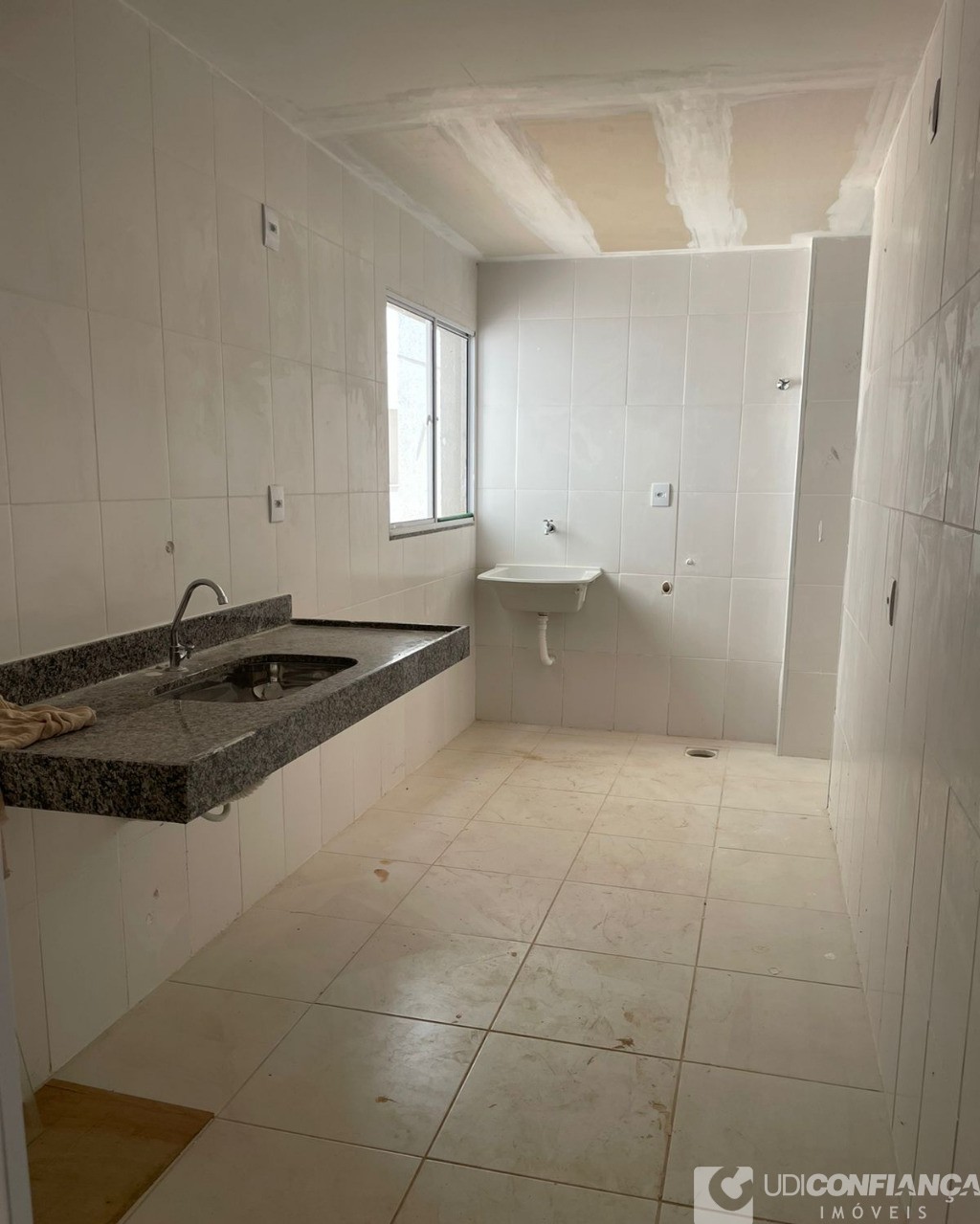 Apartamento à venda com 3 quartos, 70m² - Foto 4