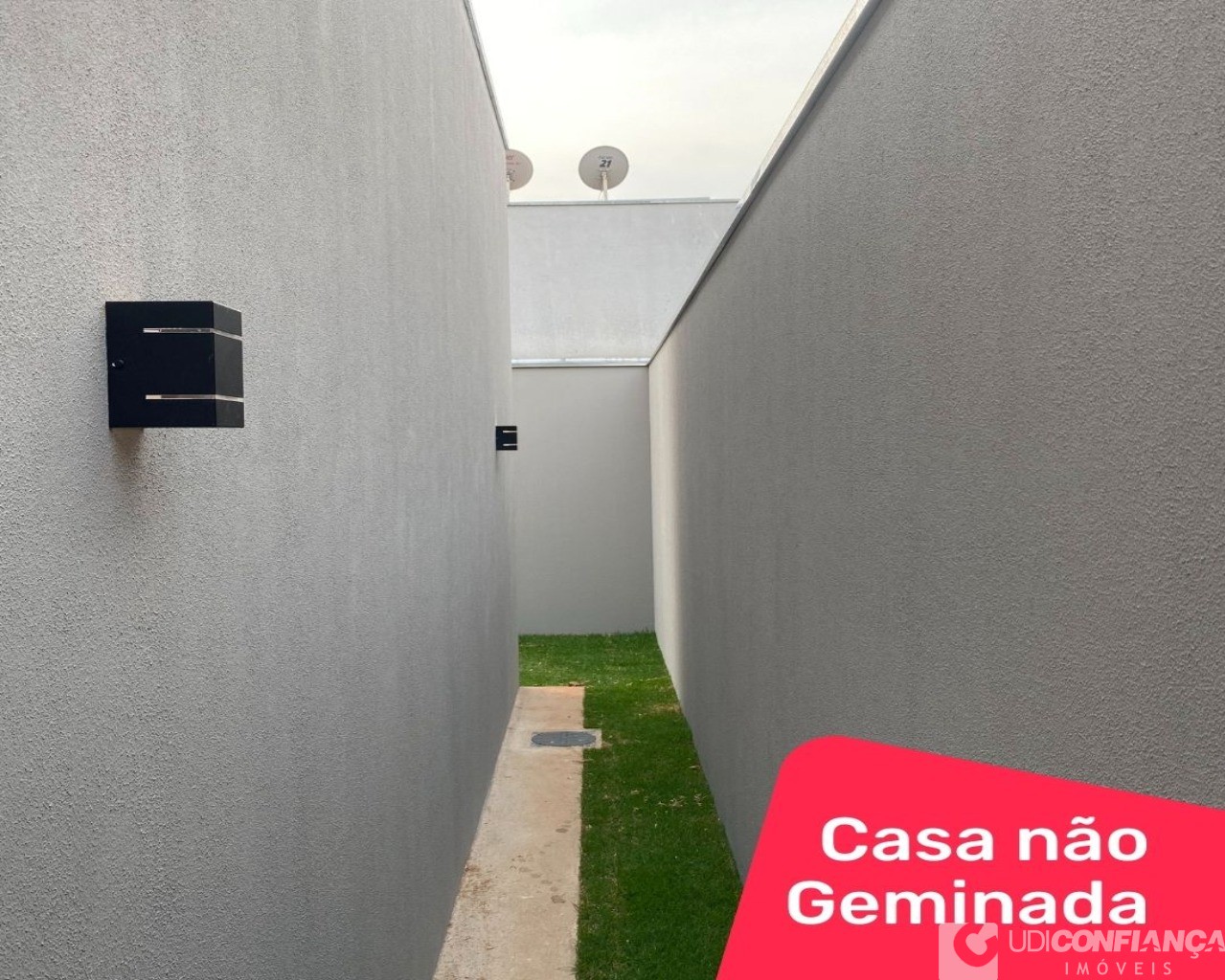 Casa à venda com 2 quartos, 67m² - Foto 13