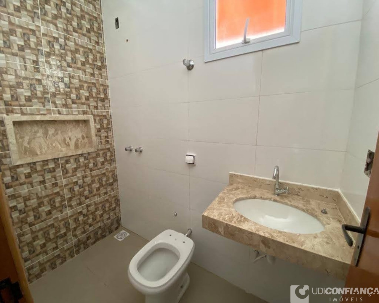 Casa à venda com 3 quartos, 75m² - Foto 12