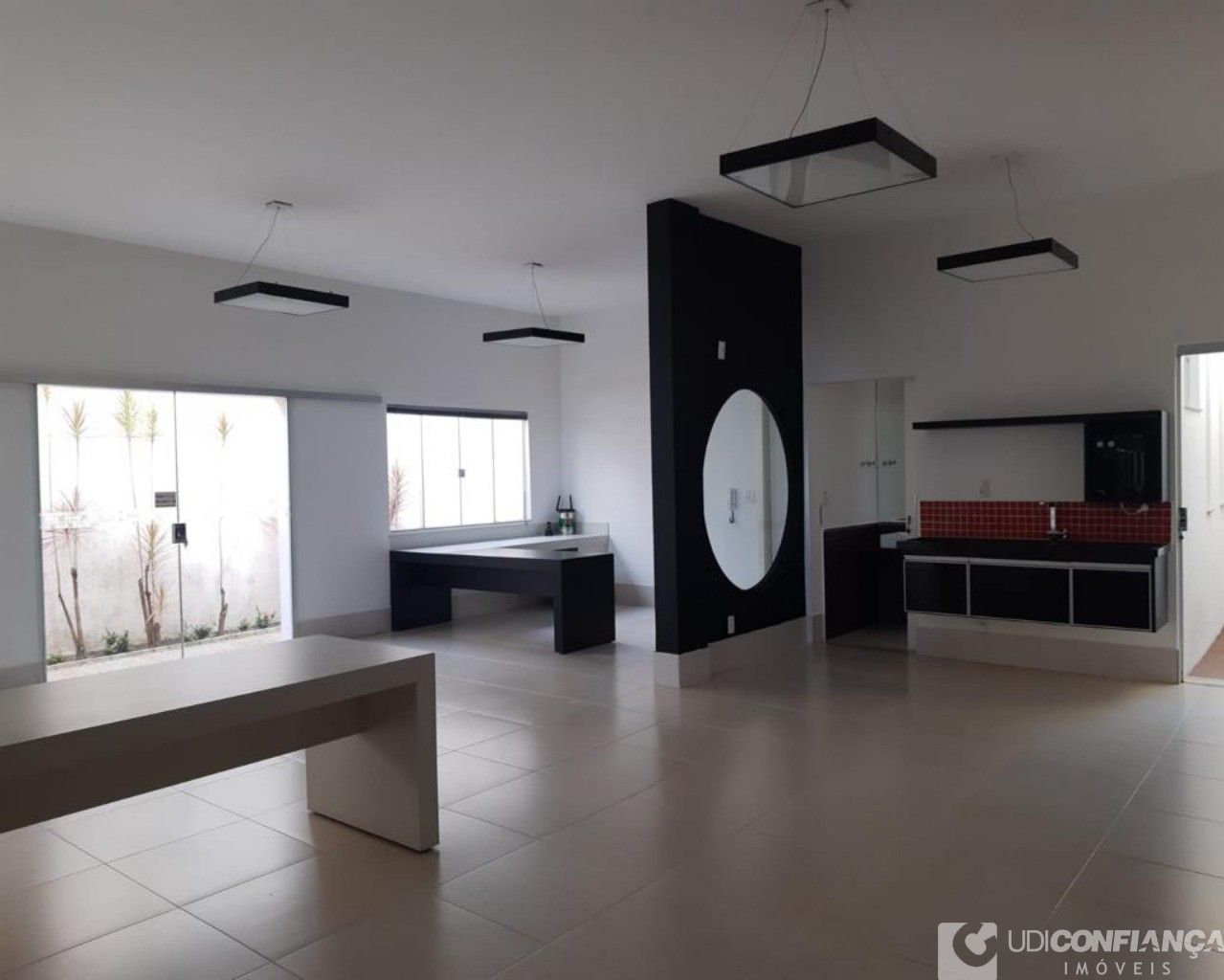 Casa à venda com 3 quartos, 315m² - Foto 6