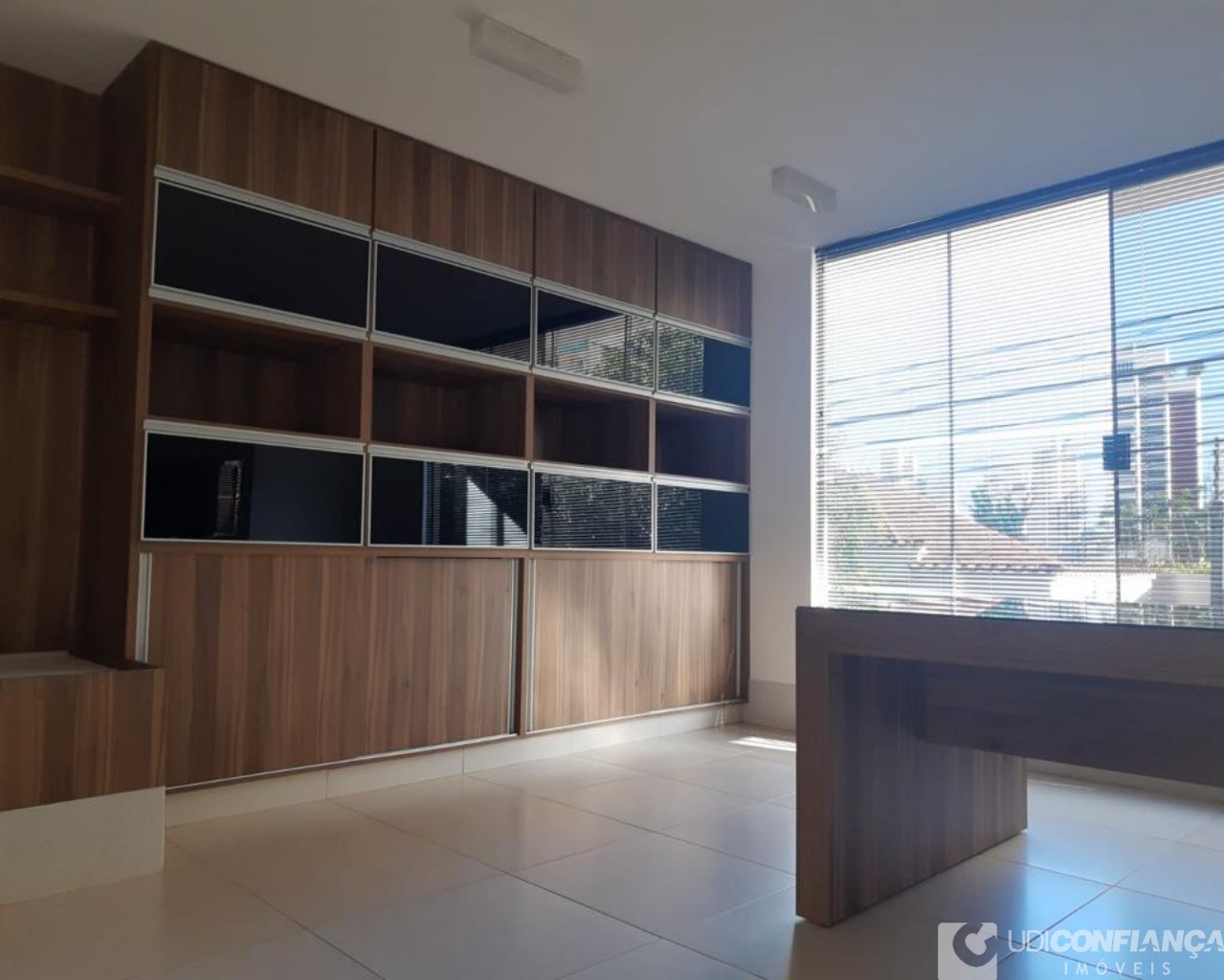 Casa à venda com 3 quartos, 315m² - Foto 32