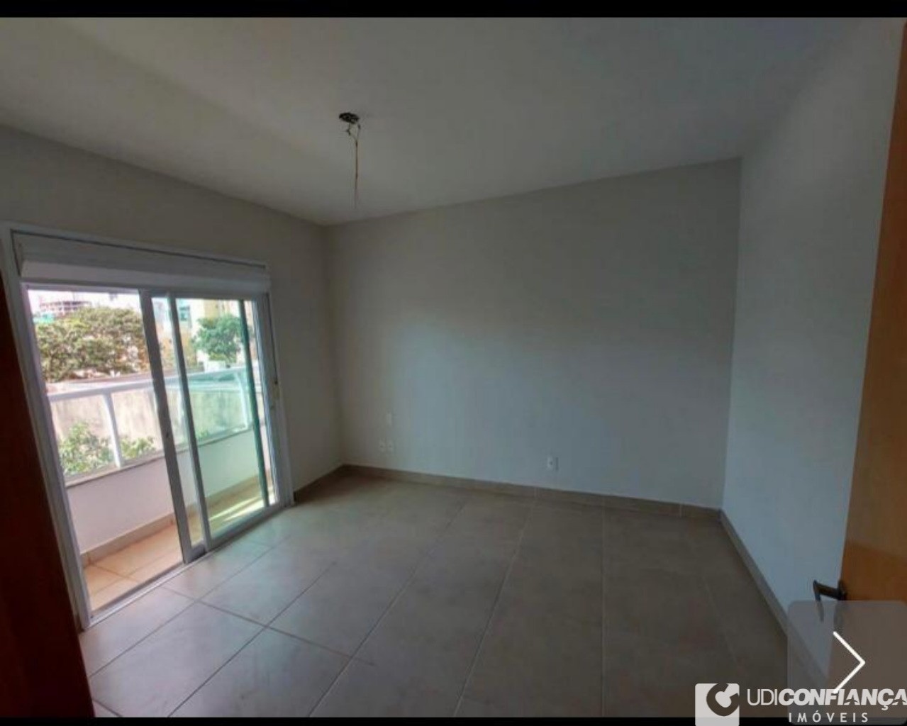 Apartamento à venda com 3 quartos, 127m² - Foto 12