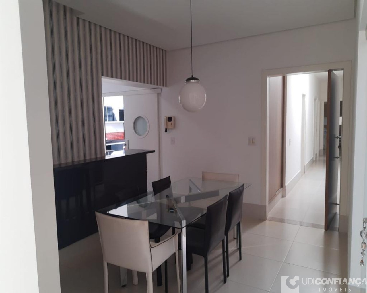 Casa à venda com 3 quartos, 315m² - Foto 9