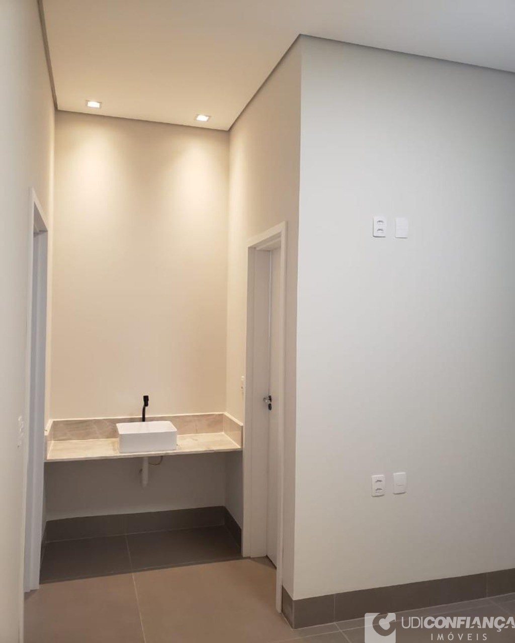 Casa à venda com 3 quartos, 213m² - Foto 21