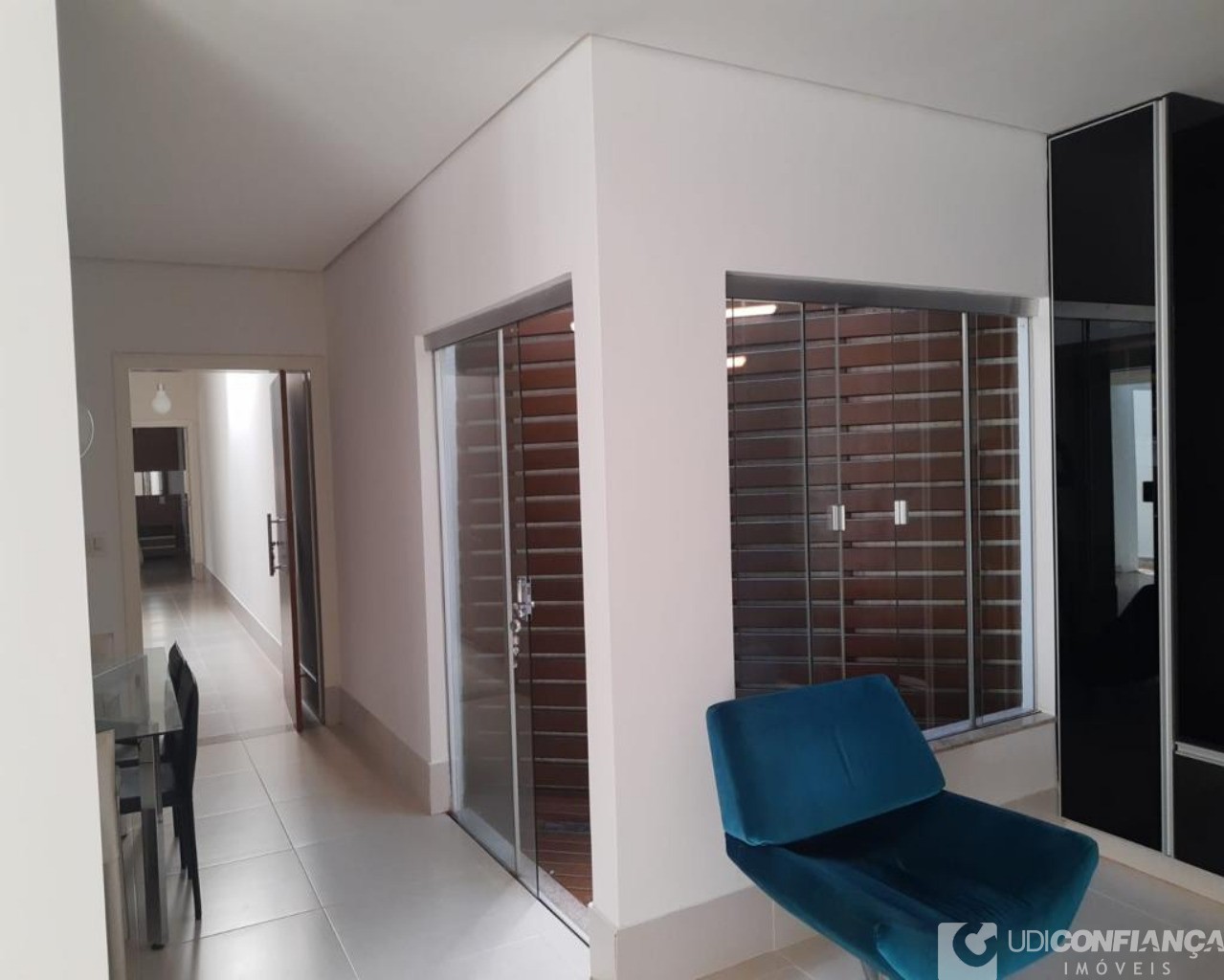 Casa à venda com 3 quartos, 315m² - Foto 10