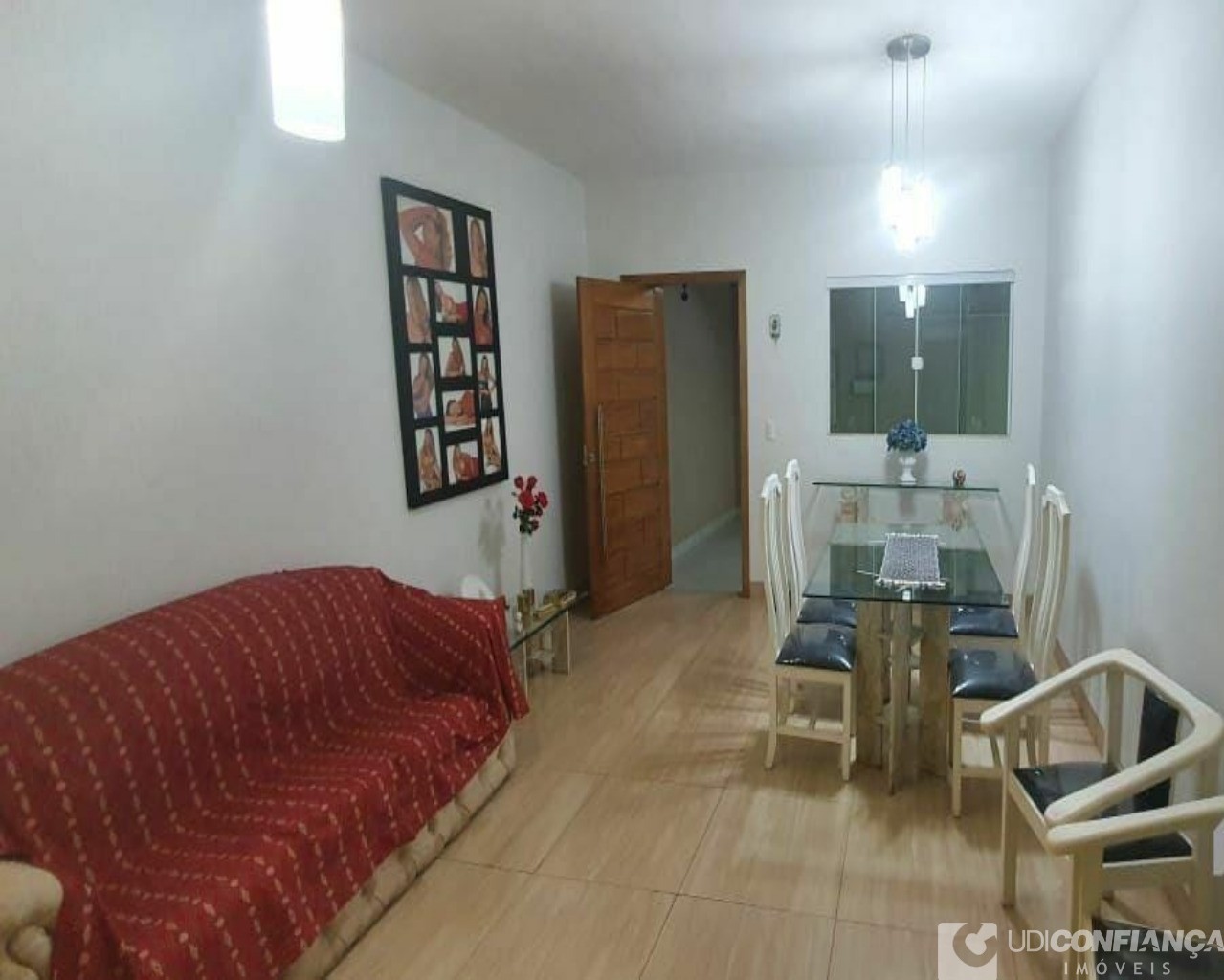 Casa à venda com 3 quartos, 182m² - Foto 4