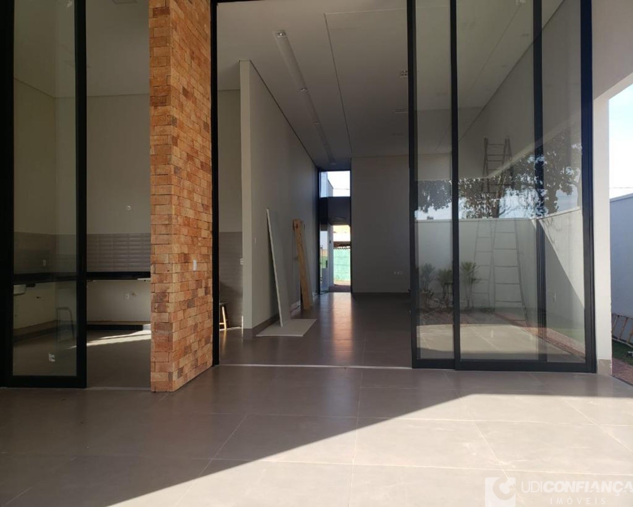 Casa à venda com 3 quartos, 213m² - Foto 16