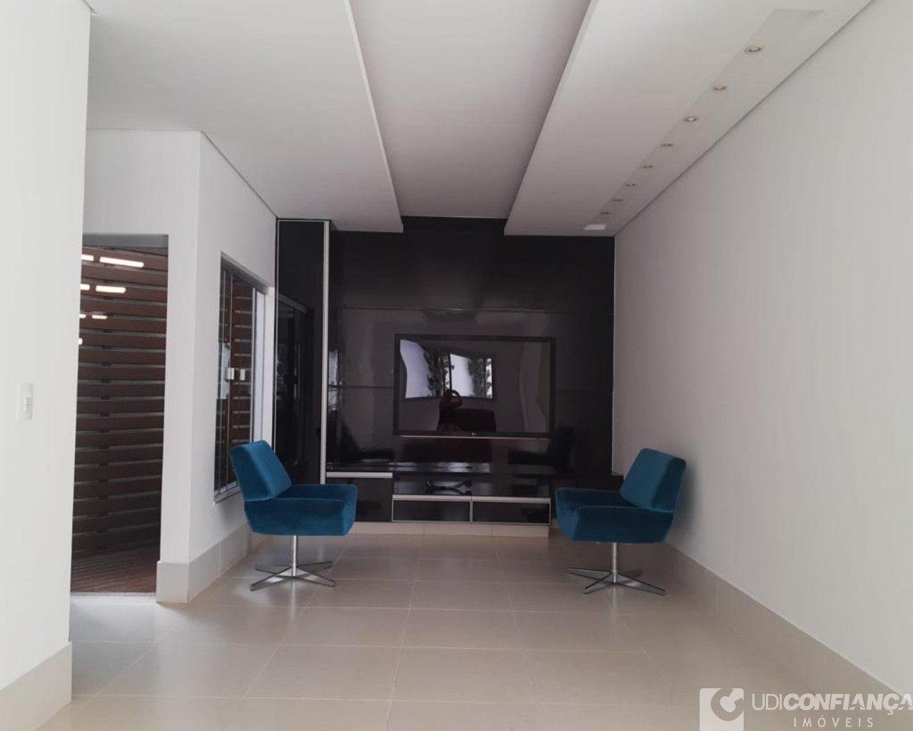 Casa à venda com 3 quartos, 315m² - Foto 11