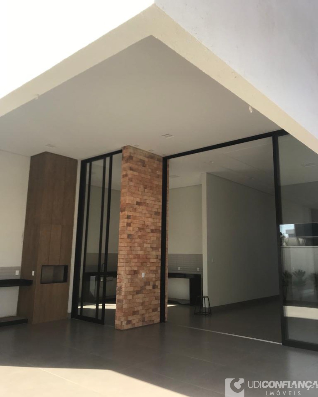 Casa à venda com 3 quartos, 213m² - Foto 7