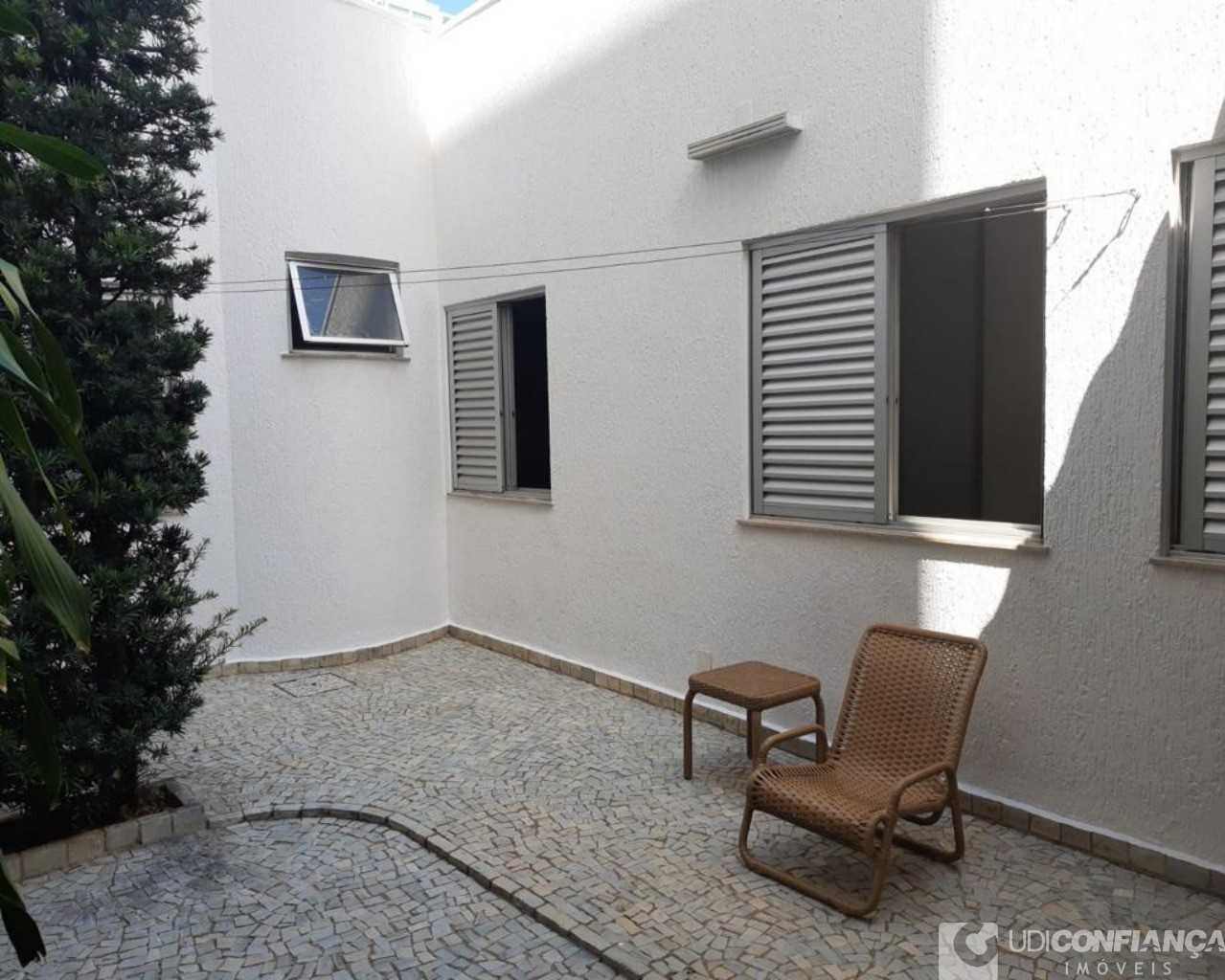 Casa à venda com 3 quartos, 315m² - Foto 23