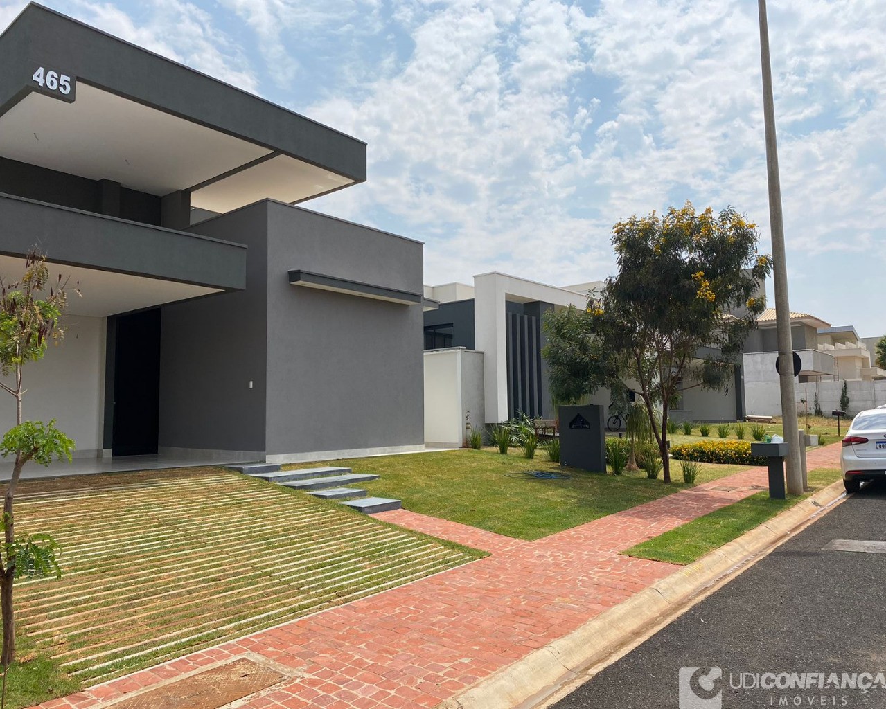 Casa à venda com 3 quartos, 360m² - Foto 14