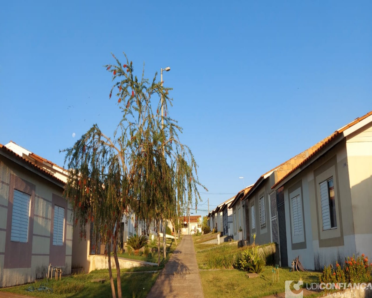 Casa à venda com 4 quartos - Foto 1