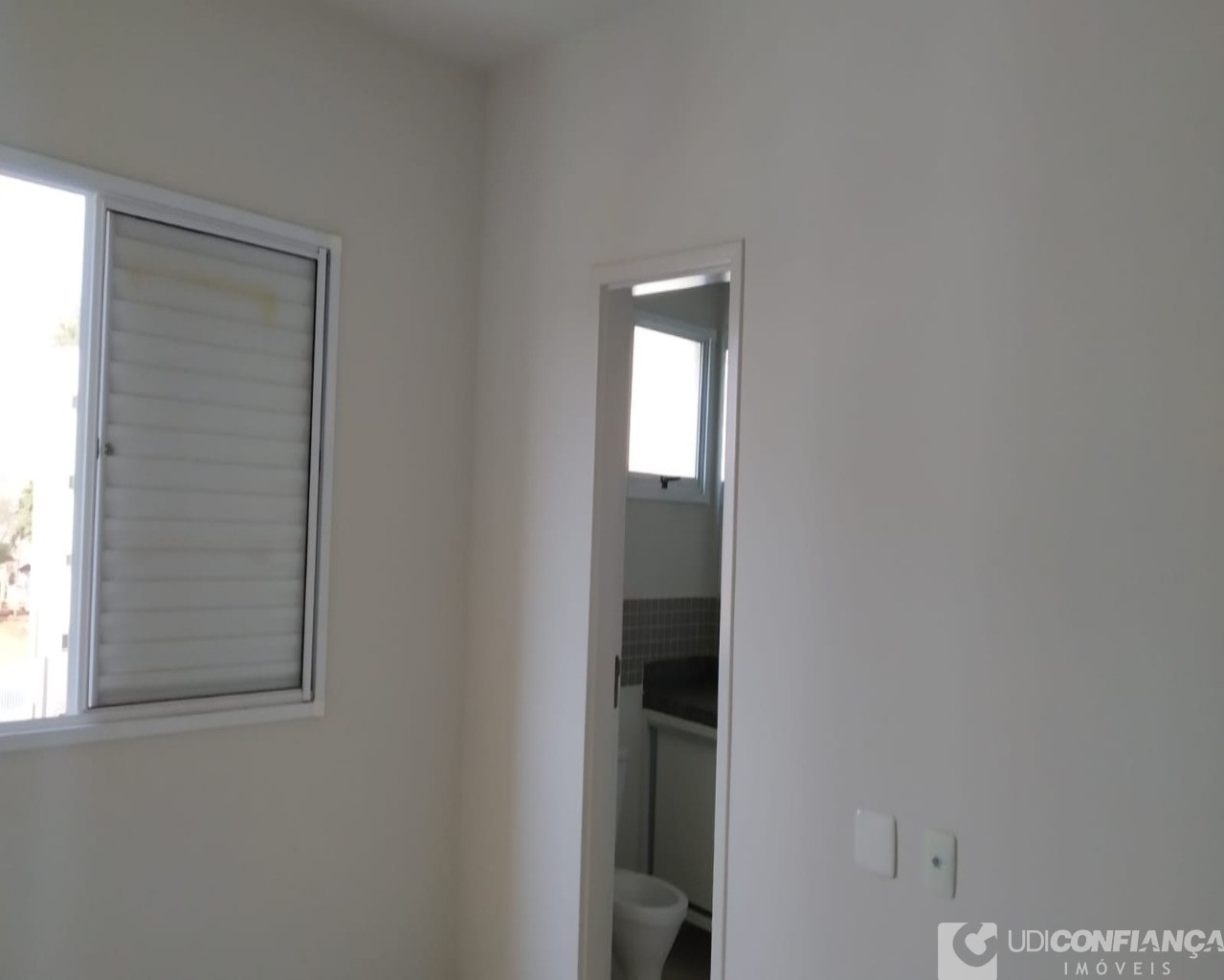 Apartamento à venda com 2 quartos, 60m² - Foto 16