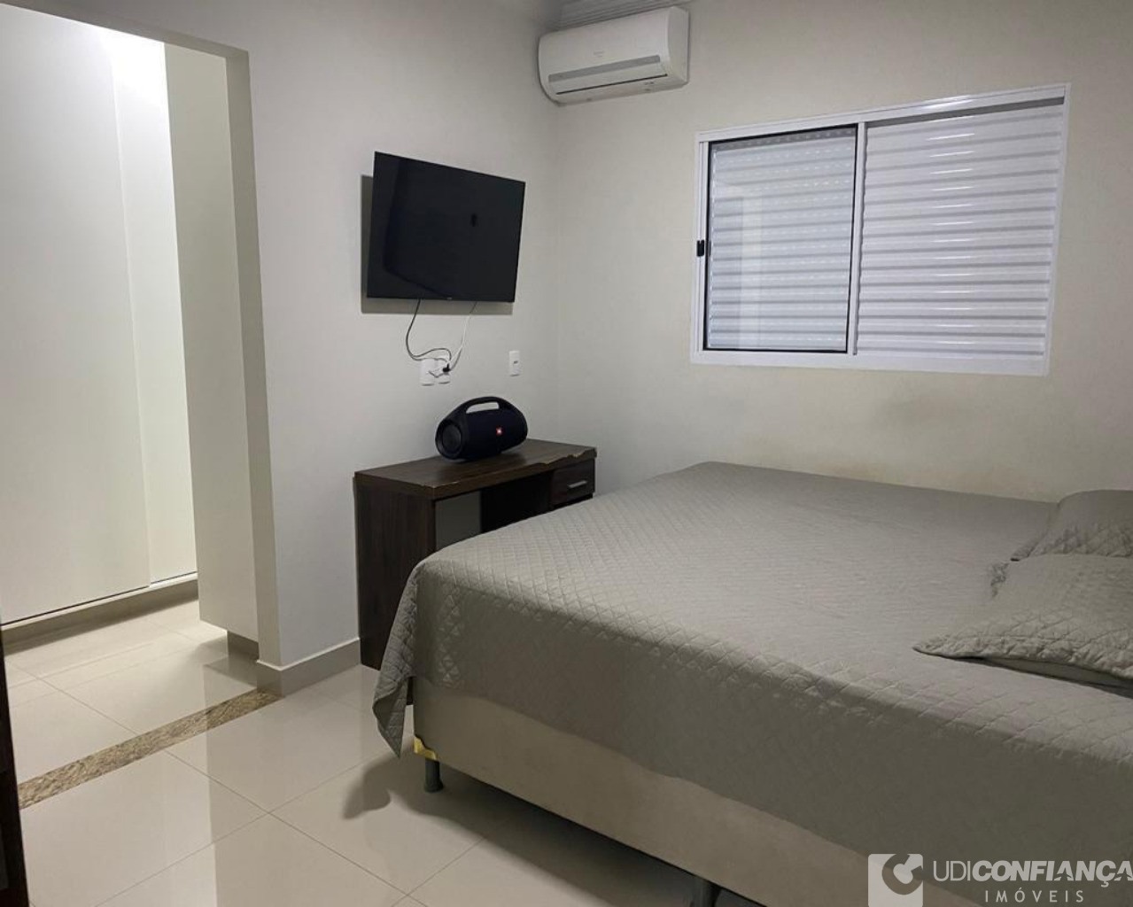 Casa à venda com 3 quartos, 220m² - Foto 23