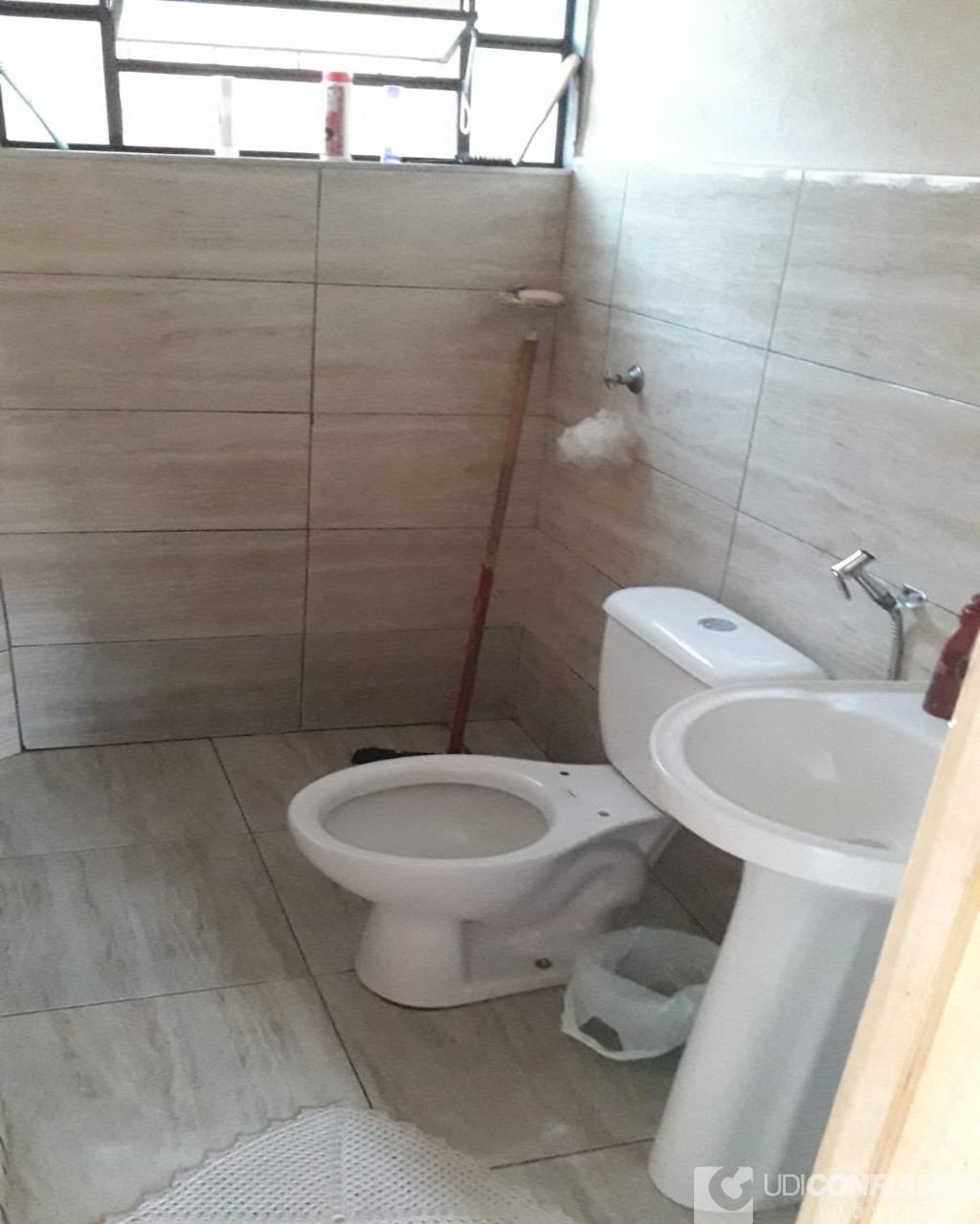 Casa à venda com 2 quartos, 49m² - Foto 10