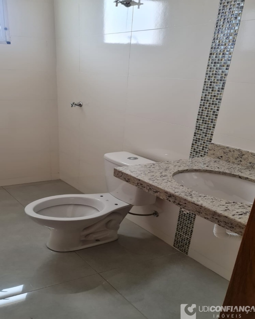 Apartamento à venda com 2 quartos, 56m² - Foto 3