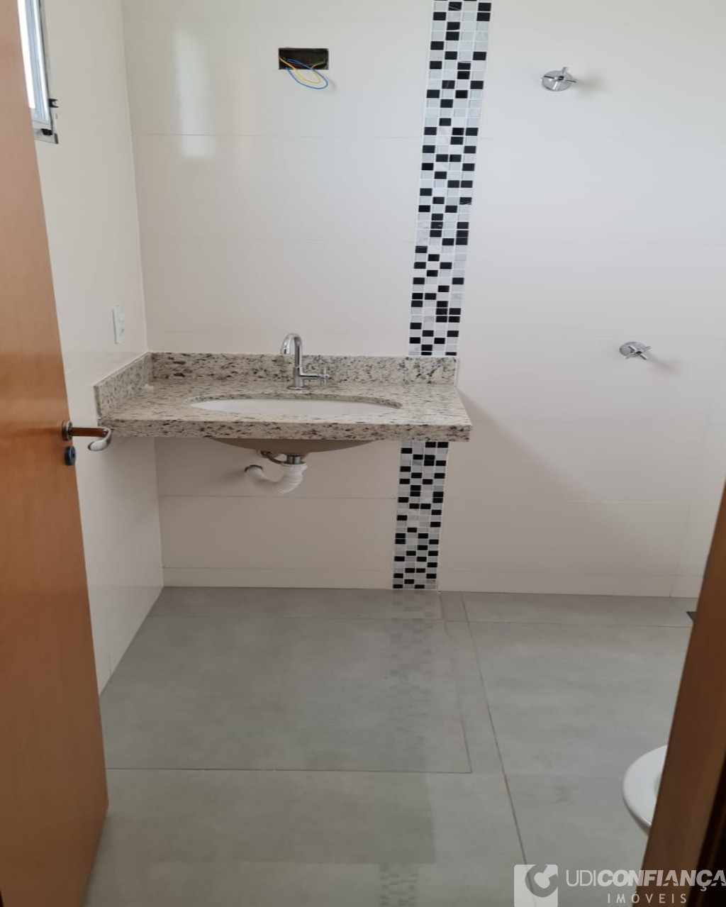 Apartamento à venda com 2 quartos, 56m² - Foto 2