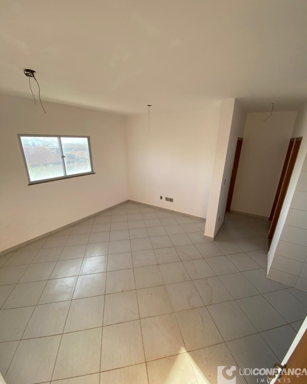 Apartamento à venda com 2 quartos, 48m² - Foto 2