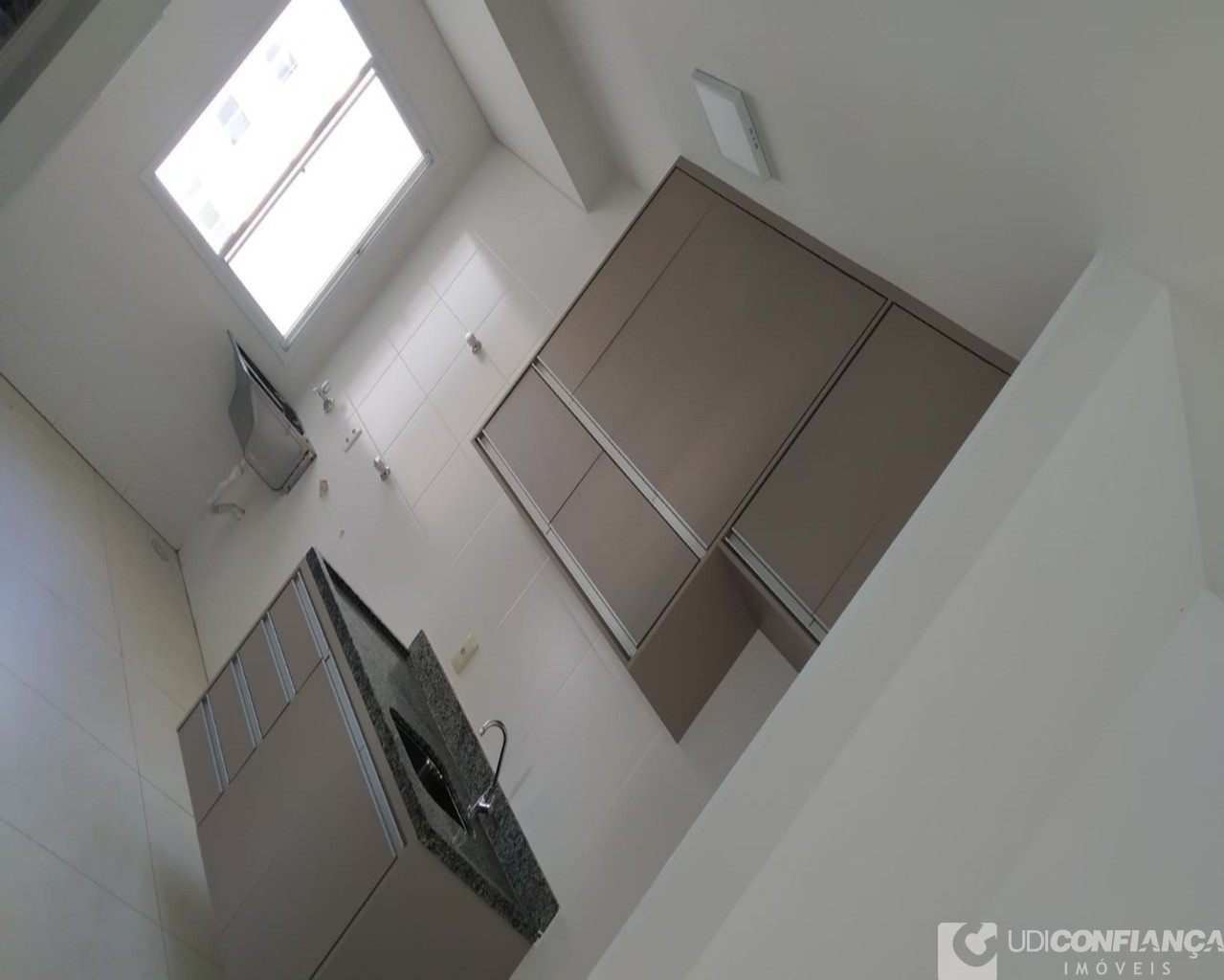 Apartamento à venda com 2 quartos, 60m² - Foto 5